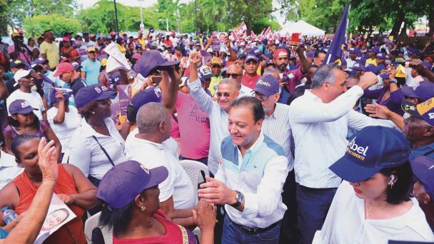 Abel Martínez pide a Abinader explicar problemas que afectan a la nación