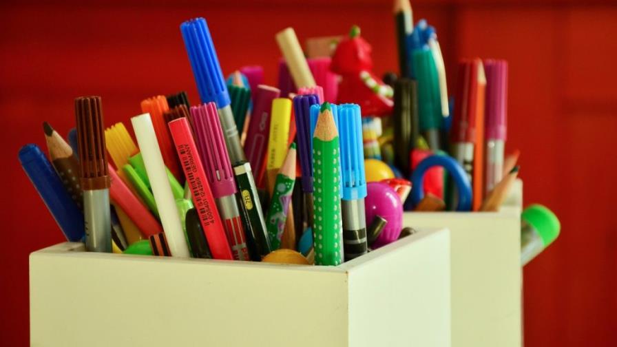 Sindicatos europeos critican que sueldos no suben al ritmo del coste del material escolar