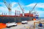 Llega barco carguero con 20 mil toneladas de azúcar para mitigar déficit Llega barco carguero con 20 mil toneladas de azúcar para mitigar déficit