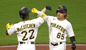 Hayes y Suwinski pegan jonrones en victoria de Piratas ante Cerveceros