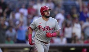 Schwarber vuelve a conectar en el Petco Park y Filis superan a Padres