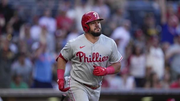 Schwarber vuelve a conectar en el Petco Park y Filis superan a Padres