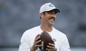 Aaron Rodgers acapara la atención en su intento de convertir a los Jets en contendientes al título