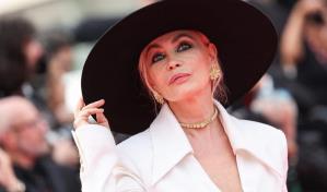 Actriz francesa Emmanuelle Beart víctima de incesto cuando era niña