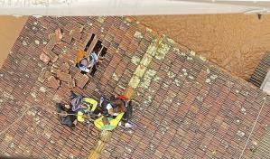 Suben a 28 las víctimas por el paso de un ciclón al sur de Brasil