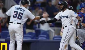 Bryan de la Cruz pega jonrón de 2 carreras y Marlins doblegan a Dodgers