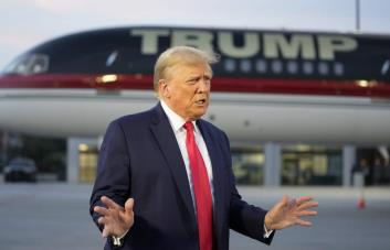 Votantes de Colorado presentan demanda para inhabilitar a Trump como aspirante presidencial 