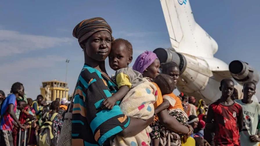 EE.UU. envía 163 millones de dólares más de ayuda a Sudán y sanciona a un líder de las FAR