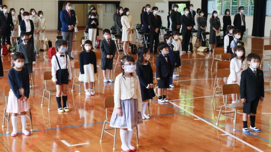 Ciudad japonesa usará robots para combatir el ausentismo escolar