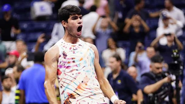 Alcaraz doma a Zverev y repite en las semifinales del US Open