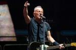 Bruce Springsteen pospone todos sus conciertos de septiembre por una úlcera gástrica Bruce Springsteen pospone todos sus conciertos de septiembre por una úlcera gástrica
