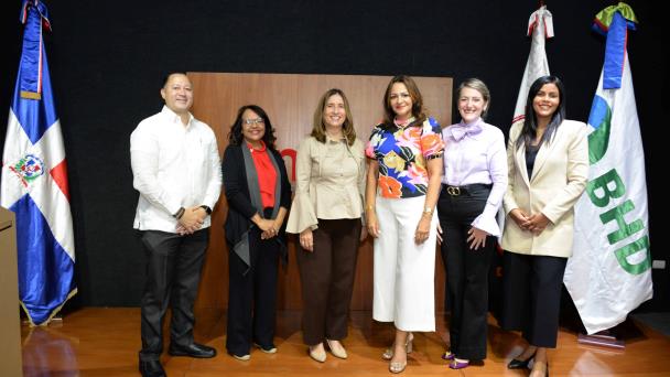 BHD e INTEC llevarán a estudiantes a conocer empresa de tecnología en Colombia