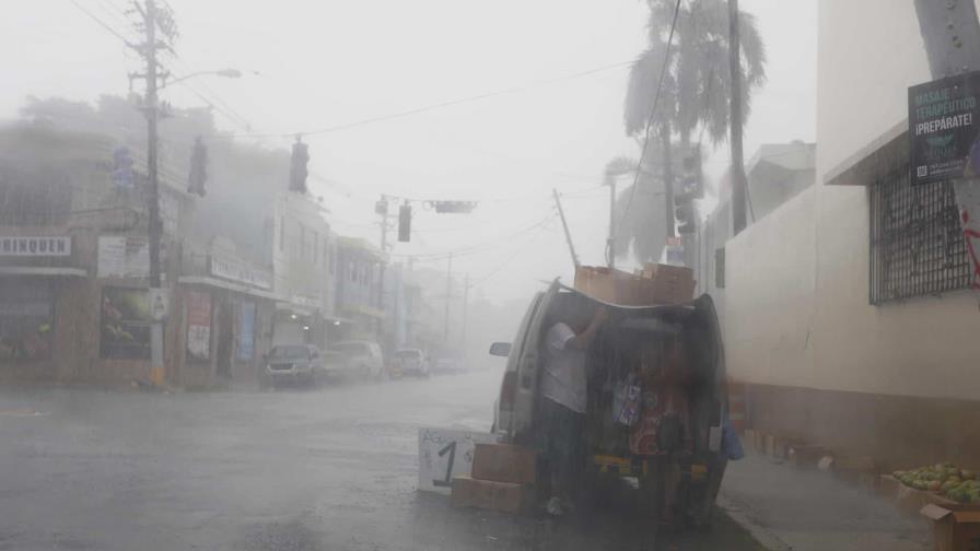 Autoridades en Puerto Rico alertan de una onda tropical con potencial para ser tormenta