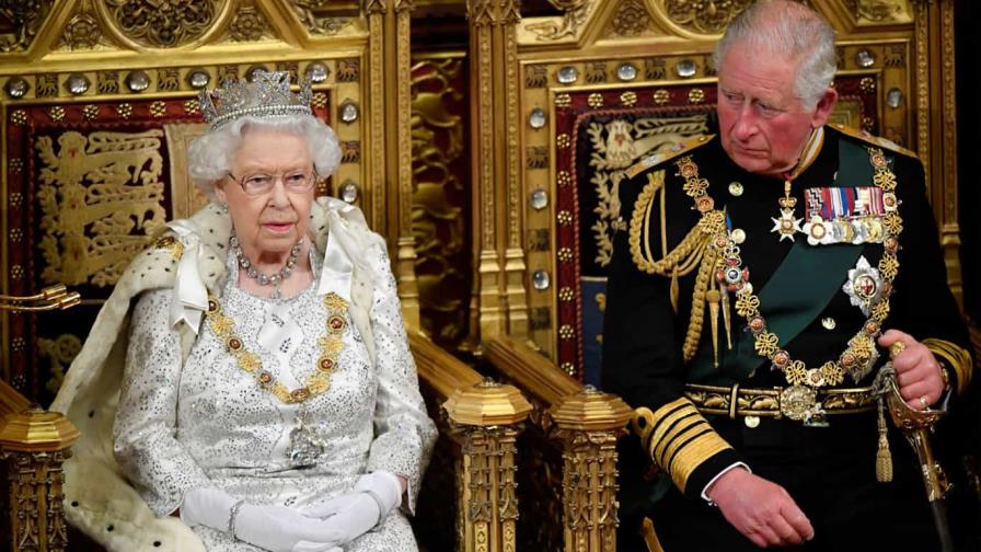 Cambios en la monarquía británica a un año de la muerte de Isabel II