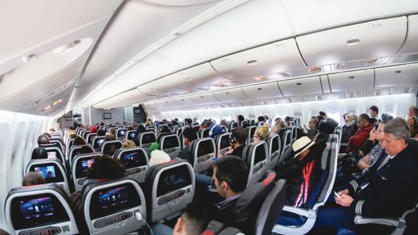 Embajada EE.UU. en RD trabaja con aerolíneas para detectar viajeros ilegales a su país