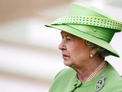 MI5 ocultó a Isabel II que uno de sus asesores era un espía soviético