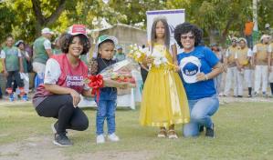 Inicia tercer Torneo de softbol Larimar en Barahona