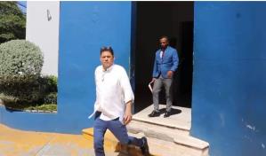 VIDEO | Propietario de Vidal Plast sale de la cárcel para cumplir coerción con grillete por explosión en San Cristóbal