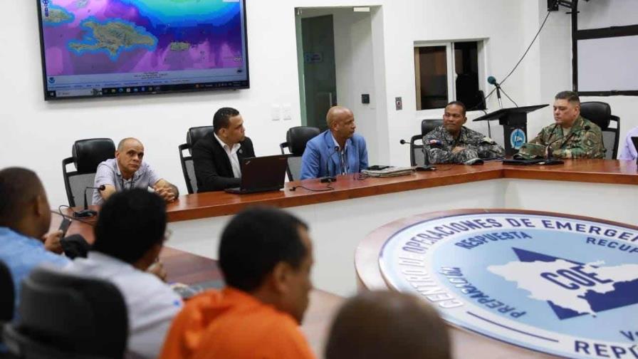 COE coordina acciones para reducir posibles daños del huracán Lee en el país