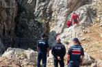 Expertos tratan de rescatar a un espeleólogo estadounidense atrapado en una cueva en Turquía