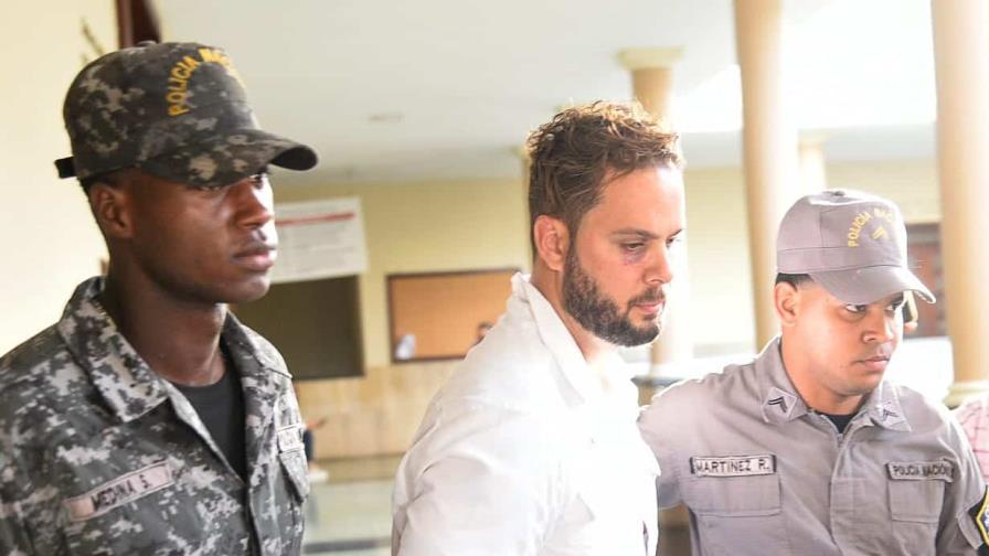 Cubano que agredió agente de la Digesett busca salir de prisión