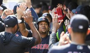 Tres dominicanos entre los nominados al Premio Roberto Clemente