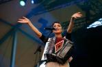 Julieta Venegas cautiva al público en concierto en Zaragoza