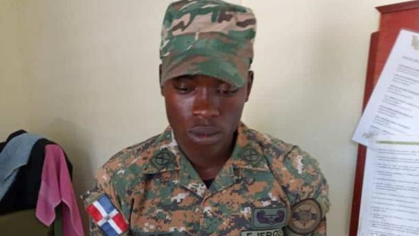 Arrestan a ciudadano haitiano con uniforme del Ejército de la República Dominicana