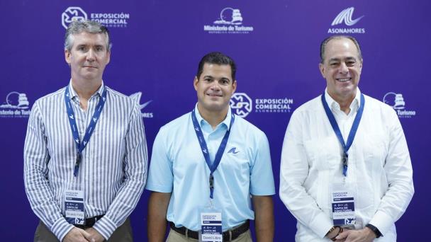 Firman convenio para desarrollar proyectos económicos y de turismo entre España y RD