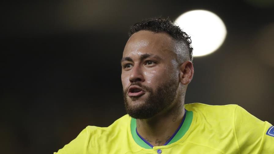 Neymar rebasa a Pelé y Brasil vapulea a Bolivia en eliminatorias