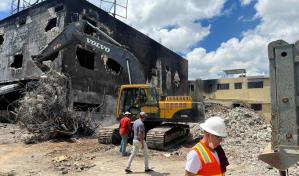 Autoridades iniciaron demolición de edificaciones afectadas por la explosión en San Cristóbal