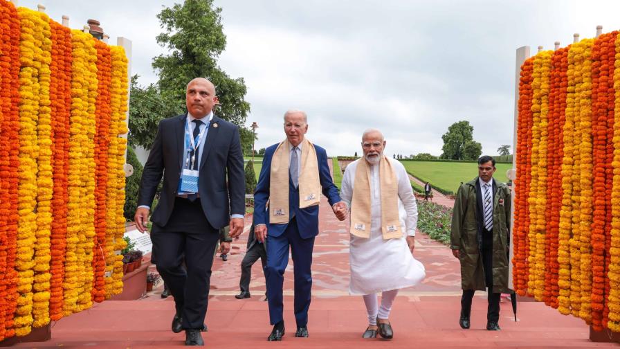 Biden deja la India tras participar en el G20 y se dirige a Vietnam