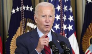 Biden cierra visita a Vietnam con reuniones empresariales y homenajes