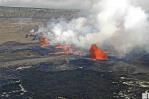 El volcán hawaiano Kilauea entra en erupción tras casi dos meses de silencio El volcán hawaiano Kilauea entra en erupción tras casi dos meses de silencio