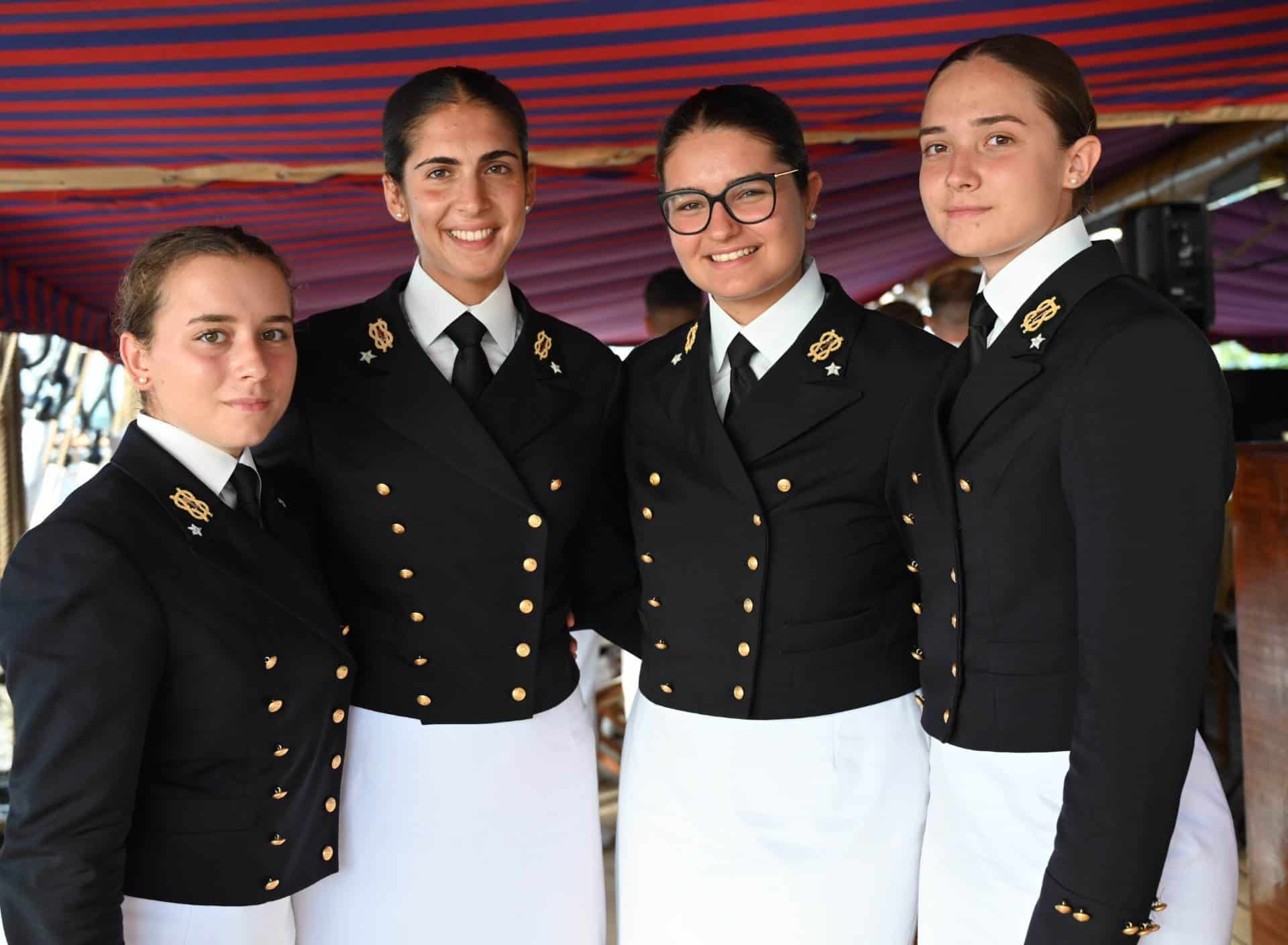 Las cadetes Lara Ascania, Martina Giacoppo, Alessia Giannone y Gulia Angelino.