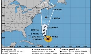 Huracán Lee avanza por aguas abiertas rumbo al Atlántico canadiense
