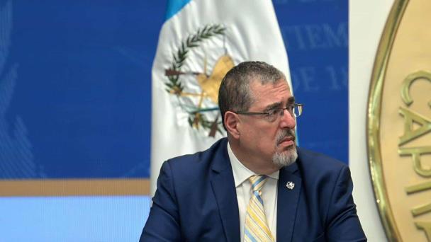 Tribunal Electoral inhabilita al partido de presidente electo de Guatemala