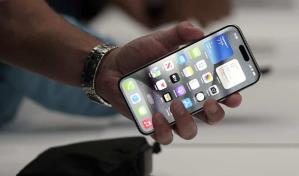 Apple presenta el nuevo iPhone 15 con puerto USB-C, cumpliendo con la UE