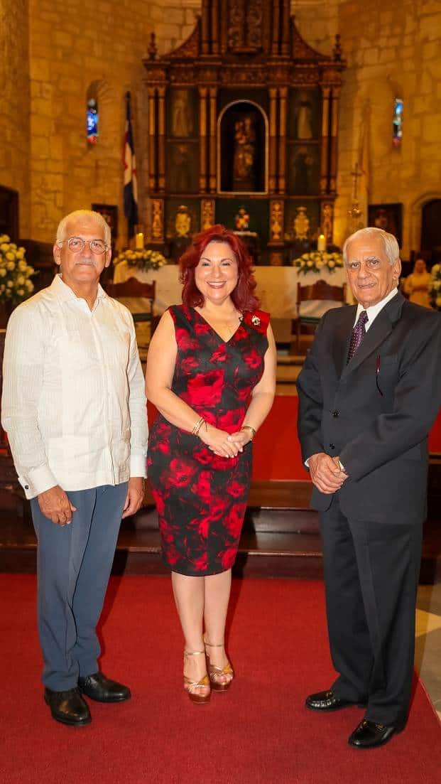 Francisco Bonet, María Esther Fernández de Pou y Francisco Ferreira.