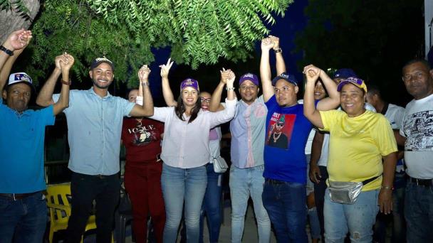 Jóvenes con Abel recorren región Sur previo a Vuelta al Lago del candidato presidencial PLD