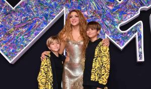 Shakira y sus hijos, entre las celebridades que desfilaron en la alfombra roja de los MTV Video Music Awards