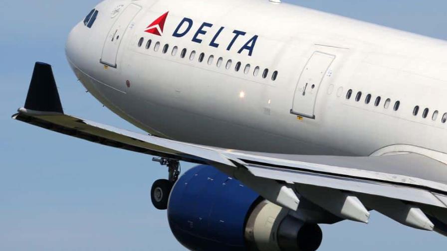 Agradezcan que el avión no se estrelló: la respuesta de Delta a pasajeros de vuelo que se desvió por falla mecánica