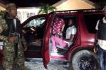 Migración apresa otro vehículo conducido por un dominicano con 13 haitianos ilegales en el 15 de Azua