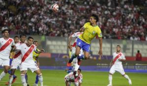 Brasil vence 1-0 a Perú y se sitúa como líder en la eliminatoria