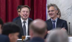 Musk y Zuckerberg coinciden en la necesidad de regular la inteligencia artificial