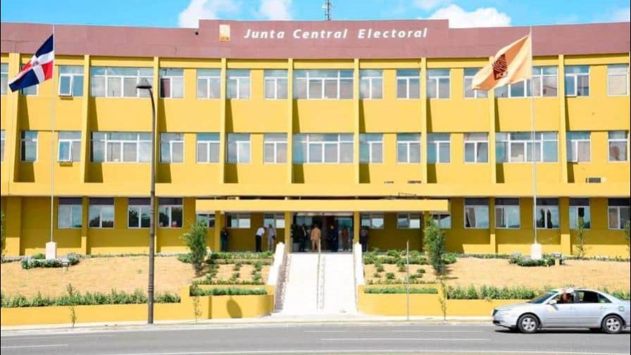 JCE fija para el 21 de octubre el cierre del padrón electoral para elecciones municipales