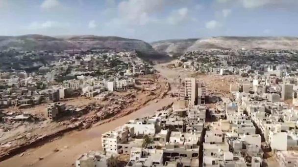 Un mar recalentado y el caos político provocaron el desastre en Libia, según expertos