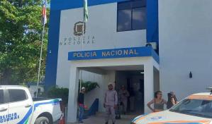 Policía investiga a un raso policial y a un civil por homicidio de joven en playa de Puerto Plata