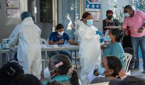 Casos de Covid podrían aumentar en octubre y noviembre; Salud Pública vigila subvariente EG.5