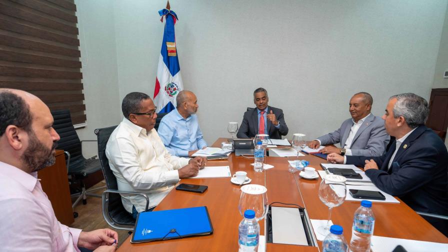 Gobierno comprará productos perecederos tras el cierre de la frontera con Haití